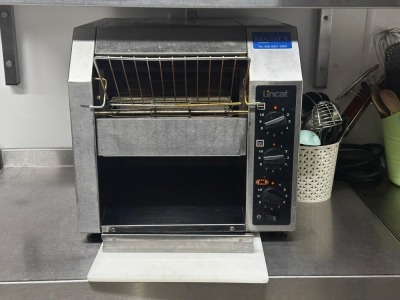 LINCAT CONVEYOR TOASER