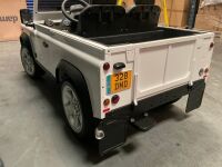 KIDS LAND ROVER DEFENDER BATTERY OPERATED 4WD 2 SEAT RIDE-ON 4X4, PARENT CONTROL & CHARGER  - 13