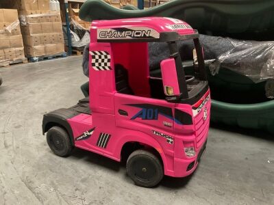 MERCEDES-BENZ ACTROS 'PINK CHAMPION' BATTERY OPERATED RIDE-ON TRUCK, PARENT REMOTE & CHARGER