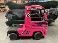 MERCEDES-BENZ ACTROS 'PINK CHAMPION' BATTERY OPERATED RIDE-ON TRUCK, PARENT REMOTE & CHARGER - 14