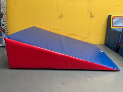 UNUSED SOFTPLAY RAMP