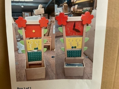 UNUSED WOODEN TOY CLOCK & ACTIVITY CENTRE