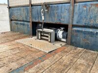 SCANIA P250 18 TON 4X2 CHEESE WEDGE PLANT LORRY - 18