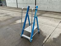 2 TREAD FIBRE GLASS STEP LADDER