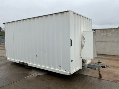 BOSS CABINS APPROX 15FT8" X 7FT6" SINGLE AXLE FAST TOW OPEN PLAN CONTAINER
