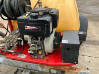 HILTA WESTERN SINGLE AXLE FAST TOW POWER WASHER - 15