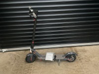 UNUSED HT-T4 ELECTRIC SCOOTER & CHARGER