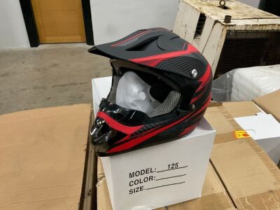 UNUSED MOTORBIKE HELMET (RED)
