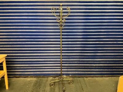 APPROX. 1.7m COAT STAND