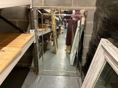 RECTANGULAR WALL MIRROR