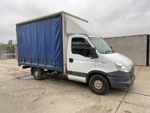 IVECO DAILY 35S13 2.3 MWB 3.5 TON CURTAINSIDER