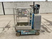 GENIE GR12 BATTERY OPERATED PERSONNEL LIFT - 2