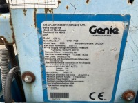 GENIE GR12 BATTERY OPERATED PERSONNEL LIFT - 10
