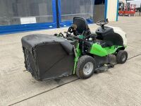 ETESIA HYDRO 100 RIDE ON PETROL LAWNMOWER - 5