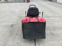 CASTELGARDEN XT180HD RIDE ON PETROL LAWNMOWER - 4