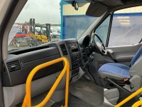 VOLKSWAGEN CRAFTER 2.5 TDI 17 SEATER MINIBUS - 13