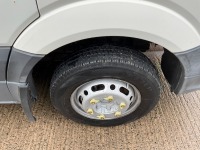 VOLKSWAGEN CRAFTER 2.5 TDI 17 SEATER MINIBUS - 29