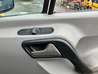 VOLKSWAGEN CRAFTER 2.5 TDI 17 SEATER MINIBUS - 30