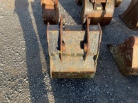 APPROX. 2ft TOOTHED DIGGING BUCKET TO SUIT 4-6 TON MACHINE - 6