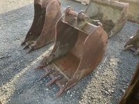 APPROX. 2ft TOOTHED DIGGING BUCKET TO SUIT 4-6 TON MACHINE - 3