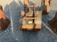 APPROX. 2ft TOOTHED DIGGING BUCKET TO SUIT 4-6 TON MACHINE - 6