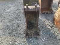 APPROX. 18” TOOTHED DIGGING BUCKET TO SUIT 4-6 TON MACHINE - 2
