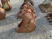 APPROX. 10” TOOTHLESS DIGGING BUCKET TO SUIT 4-6 TON MACHINE - 6