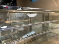 APPROX. 7M COUNTER RUN WITH DROP-IN REFRIGERATED DISPLAY, TWO POT BAIN MARIE & 3 TIER COUNTERTOP FOOD DISPLAY - 28