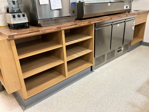 APPROX. 3350mm COUNTER RUN WITH HANDSINK