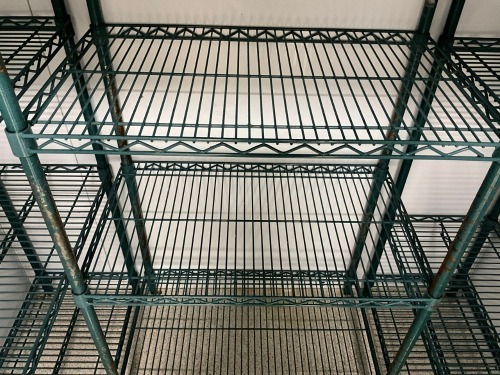 1No. TIERED STEEL WIRE SHELVING UNIT