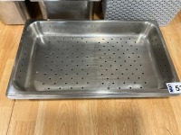 APPROX. 33No. ASSORTED STAINLESS STEEL GASTRONORM PANS & SELECTION OF LIDS - 3
