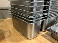APPROX. 33No. ASSORTED STAINLESS STEEL GASTRONORM PANS & SELECTION OF LIDS - 5