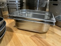APPROX. 33No. ASSORTED STAINLESS STEEL GASTRONORM PANS & SELECTION OF LIDS - 8