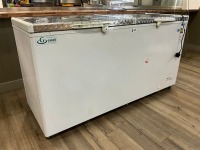BC/BD-520 COMMERCIAL SOLID DOOR CHEST FREEZER - 3