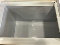 BC/BD-520 COMMERCIAL SOLID DOOR CHEST FREEZER - 4