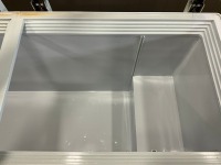 BC/BD-520 COMMERCIAL SOLID DOOR CHEST FREEZER - 7