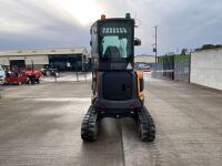 CASE CX25D 2.7 TON MINI DIGGER - 6