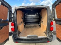 VAUXHALL VIVARO 3100 SPORTIVE L2 H1 2.0 D 145PS - 17
