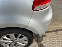 VOLKSWAGEN GOLF HATCHBACK 1.6 TDI 105PS AUTOMATIC - 9