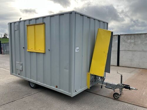 GROUNDHOG APPROX. 12FT X 7FT6" SINGLE AXLE TOWABLE WELFARE UNIT