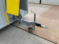 GROUNDHOG APPROX. 12FT X 7FT6" SINGLE AXLE TOWABLE WELFARE UNIT - 9