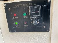GROUNDHOG APPROX. 12FT X 7FT6" SINGLE AXLE TOWABLE WELFARE UNIT - 20
