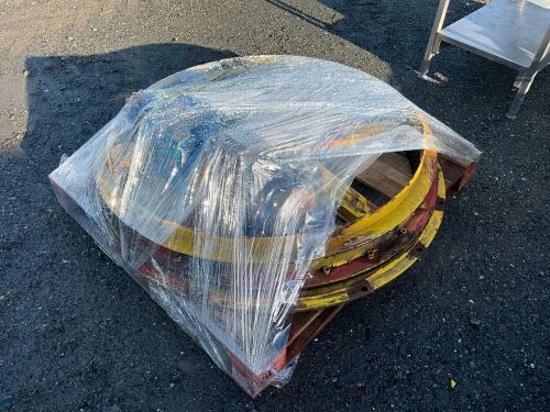 PALLET TO INCLUDE 100M SLEW RING, 3 PHASE MOTOR, GEARBOX 