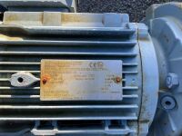 VAN MOURIK 300MM X 300MM SCREW CONVEYOR - 3