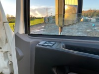 DAF LF220 18 TON 4X2 AUTOMATIC BOX LORRY - 26