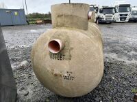 KINGSPAN GREASE SEPARATOR FIBREGLASS TANK - 8