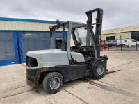 HYSTER 5.5 TON DIESEL FORKLIFT - 5