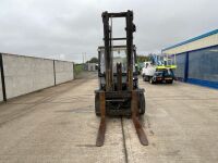 HYSTER 5.5 TON DIESEL FORKLIFT - 10