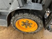 DAEWOO D3S 3 TON DIESEL FORKLIFT - 10