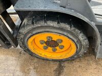 DAEWOO D3S 3 TON DIESEL FORKLIFT - 15